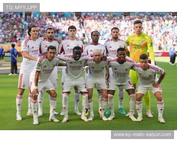 阿根廷博卡青年锁定未来中路领袖:青春之光照亮足球新纪元 阿根廷博卡青年锁定未来中路领袖:青春之光照亮足球新纪元