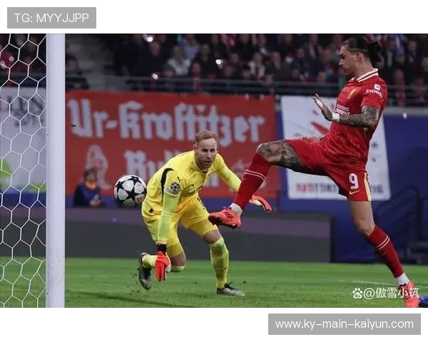 科斯塔斯补位封盖直达天花板,欧冠赛场气势拉满