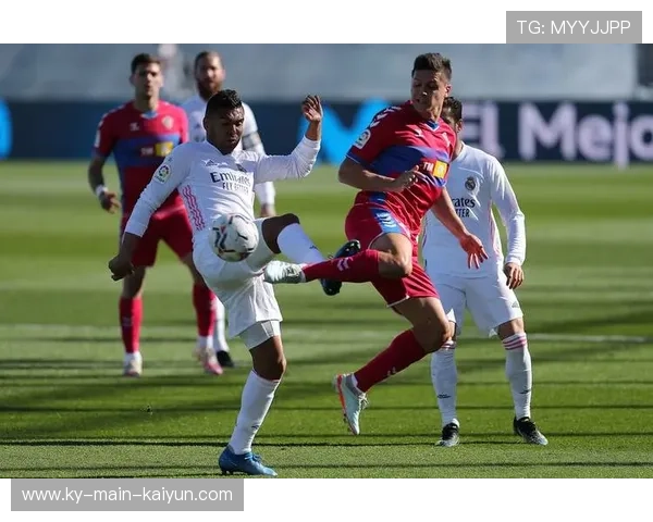 西甲皇马边路速度见长,禁区混战终成优势